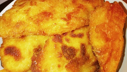 Netradiční smažené kuřecí řízky v jogurtové směsi