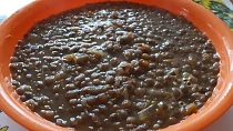 Čočková polévka s česnekem a majoránkou