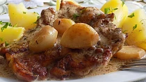 Kuřecí steak na česneku, tymiánu a medu