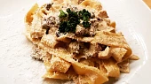 Pappardelle s hříbky a kuřecím masem