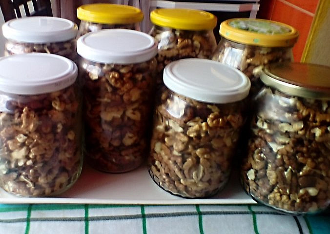 Zavařené ořechy