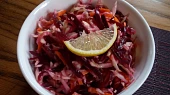 Zelný salát s citronovo-medovou zálivkou