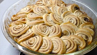 Jablečno-švestkový "crumble"