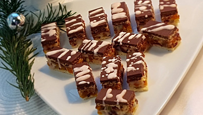 Oplatkové řezy se sušeným ovocem