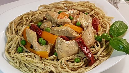 Pikantní kuřecí a Pasta Tartufo (Lanýž)