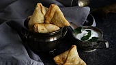 Samosa - indická plněná taštička