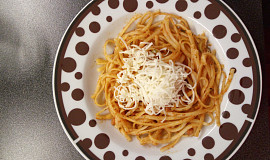 Špagety à la puttanesca