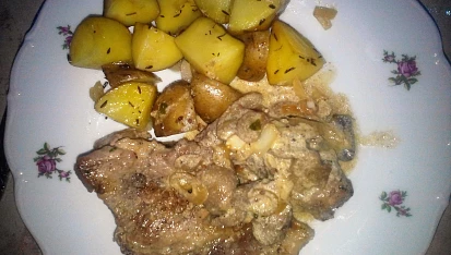 Vepřové plátky na žampionech s krémovou omáčkou