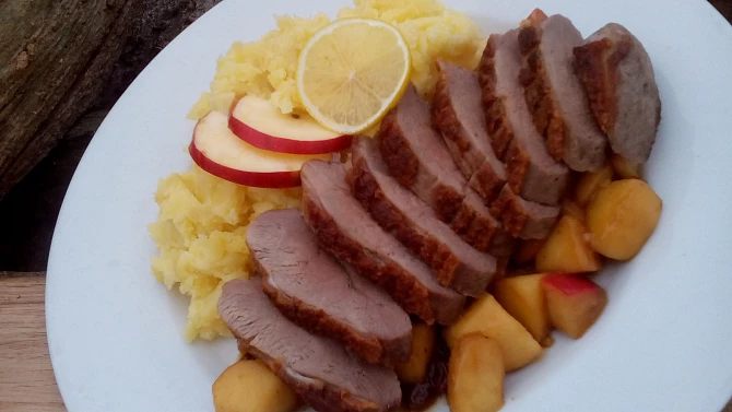 Kachní prsa se sladko-pikantní přílohou