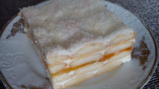 Nepečený kokosový dort s marmeládou / džemem