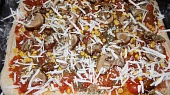 Celozrnné těsto na pizzu