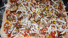 Celozrnné těsto na pizzu