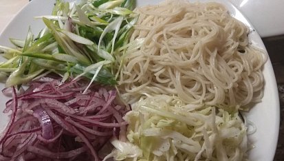 Čína variace na bún chả