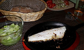 Přírodní filet z candáta na litinové pánvi (Přírodní filet z candáta na litinové pánvi (bez tuku))