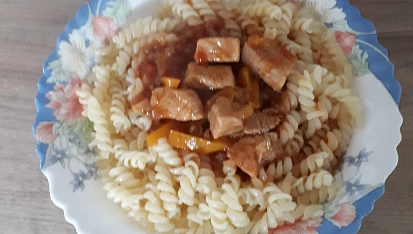 Vepřové s paprikou a rajčaty