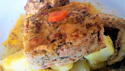 Bylinková nádivka s anglickou slaninou
