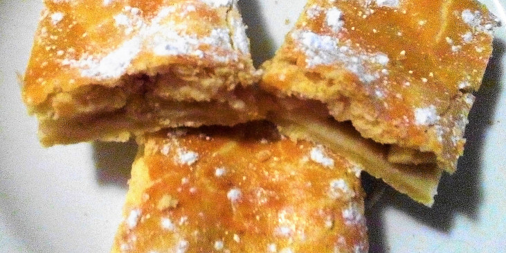 Rebarborový (jablečný) koláč