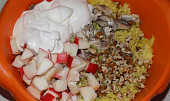 Rýžový kari salát s rybičkami
