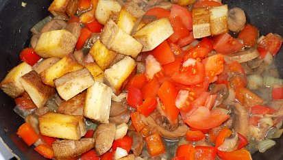 Tofu s paprikou a žampiony