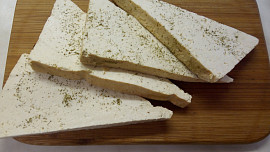 Tymiánové uzené tofu