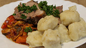 Vepřové na rozmarýnu s noky a restovaná zelenina