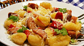 Jednoduché gnocchi na slanině