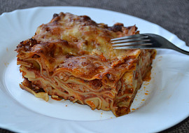 Lasagne s mletým masem bez bešamelu