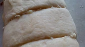 Pudinkové růže s marmeládou - kynuté