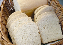 Světlý snídaňový chlebík z formy