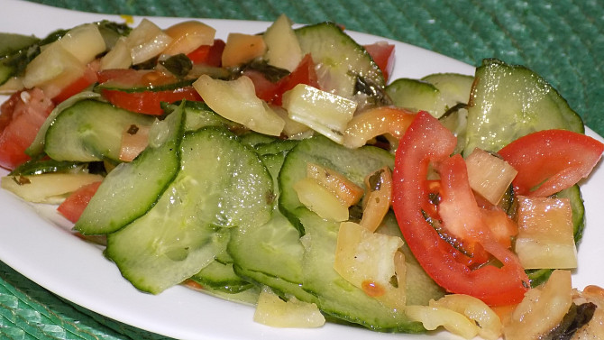 Zeleninový salát podle naší babičky