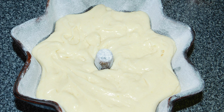 Bábovka z pomazánkového másla