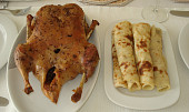 Lokše jemné - příloha ke kachně nebo k pečené huse, Kompletní foto s pomalu pečenou kachnou.