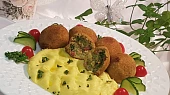 Smažené brokolicovo-slaninové koule