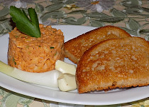 Tatarák z pečeného celeru
