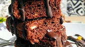 Brownies s kandovaným pomerančem