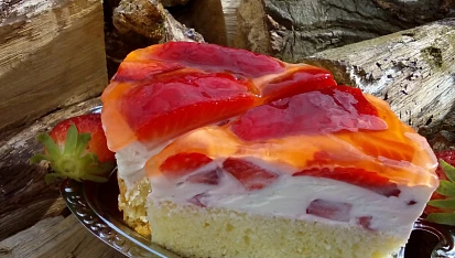 Krémový jahodový dort