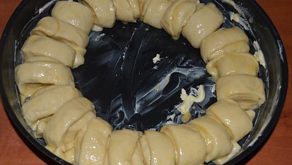 Máslový věnec s brusinkami
