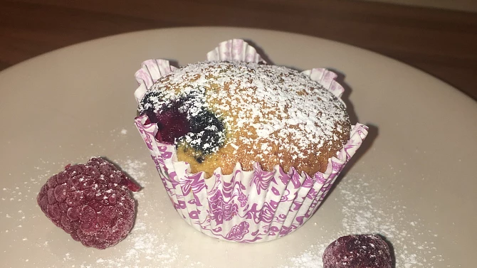 Muffiny s ovocem ze zakysanou smetanou