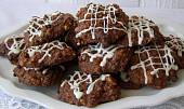 Ovesné sušenky s čokoládou a ořechy (Ovesné sušenky s čokoládou a ořechy)