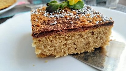 Kávové kostky ze špaldové mouky a  kokosového mléka