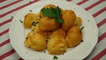 Smažené sýrové kuličky