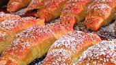 Celozrnné špaldové loupáčky s marmeládou uvnitř
