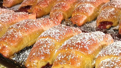 Celozrnné špaldové loupáčky s marmeládou uvnitř