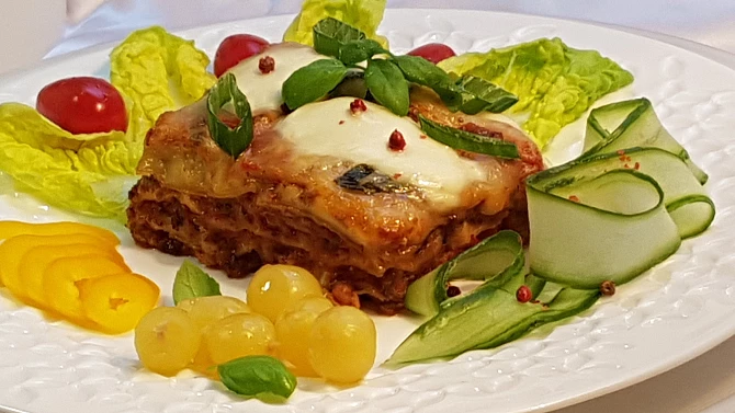 Hovězí lasagne s mozzarellou