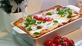 Hovězí lasagne s mozzarellou