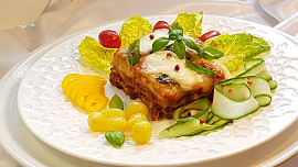 Hovězí lasagne s mozzarellou