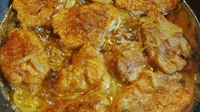 Medailonky z panenky na cibuli a špeku, Medailonky z panenky na cibuli a špeku