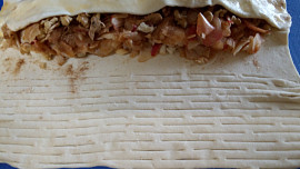 Štrúdl ze zmrazeného listového těsta