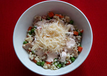 Těstovinový salát s masem