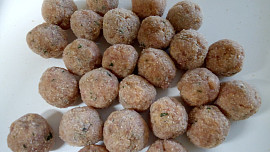 Tymiánové kuličky s těstovinami